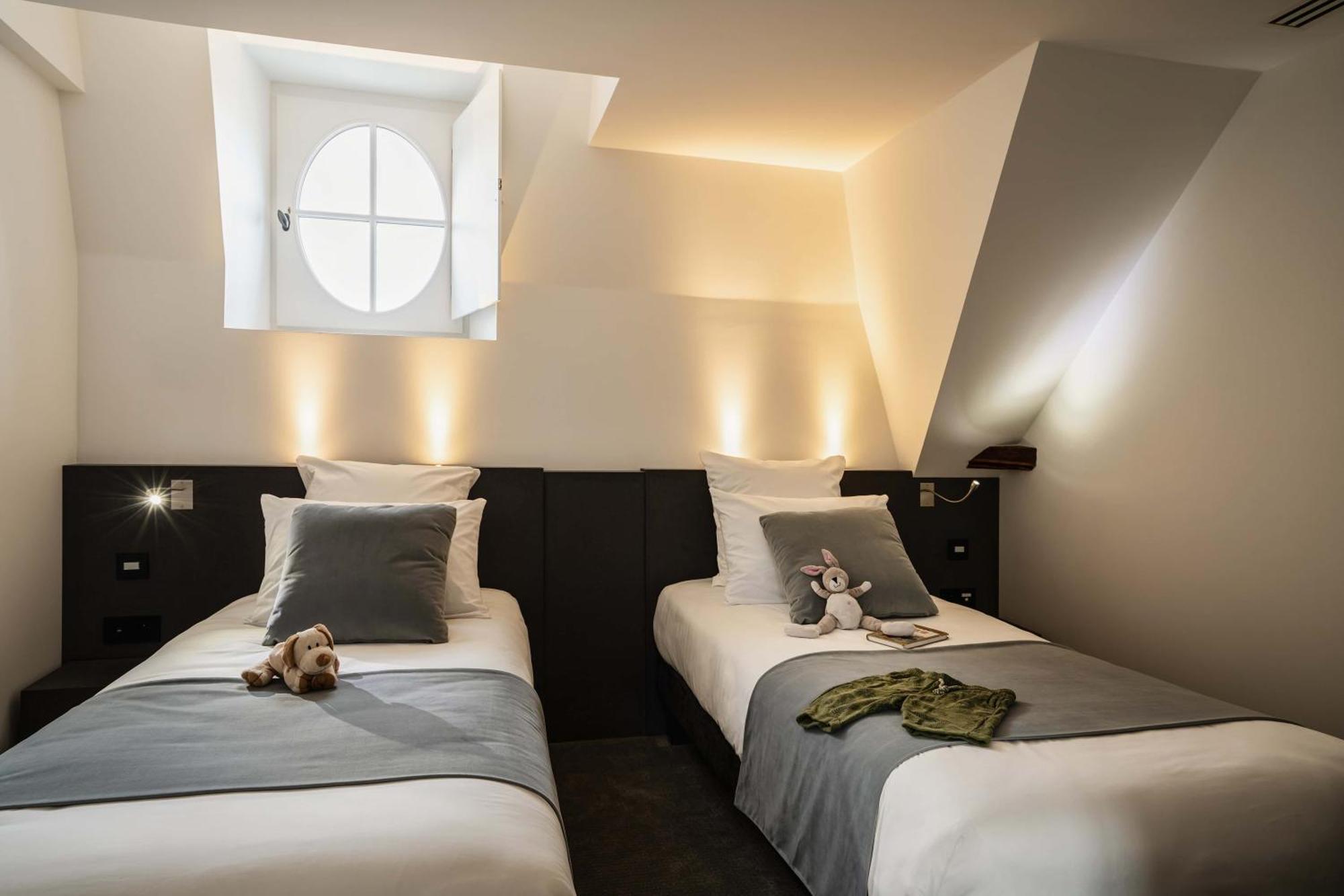 Best Western Premier Hotel De La Cite Royale Лош Екстер'єр фото